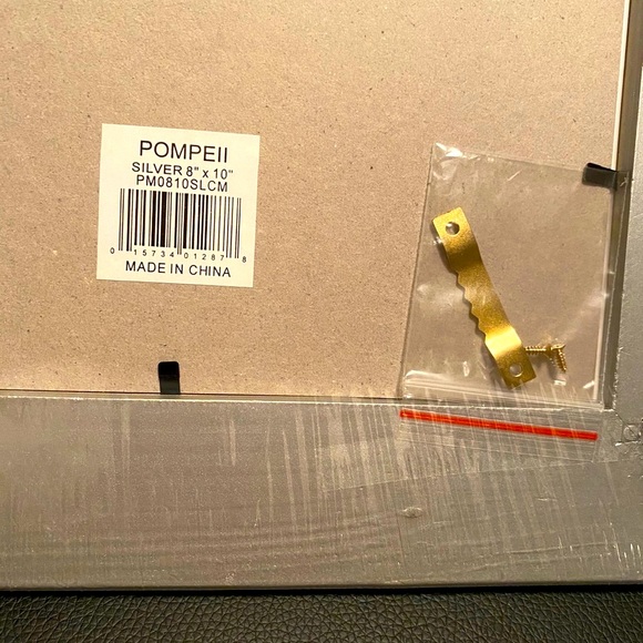 8 x 10 picture frames - Picture 3 of 3